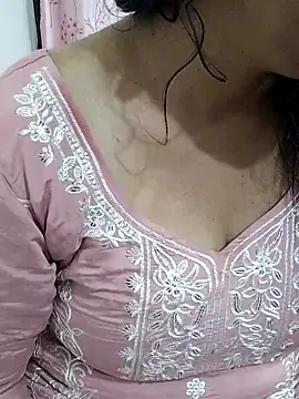 Snapshot of Urmila_bhabhii chatting on March 19, 2026, 2:37 am Urmila bhabhii online show from March 19, 2026, 2:37 am