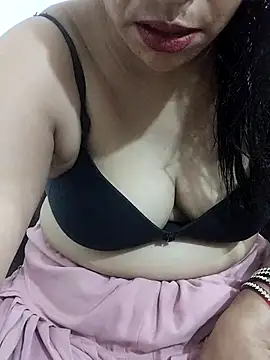 Snapshot of Urmila_bhabhii chatting on March 20, 2026, 4:28 am Urmila bhabhii online show from March 20, 2026, 4:28 am