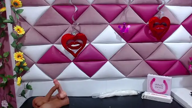 NahomiConnor  online show from March 21, 2025, 4:40 pm