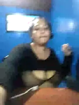 Snapshot of love_evelin chatting on February 1, 2025, 6:29 pm love evelin online show from February 1, 2025, 6:29 pm