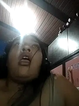 Snapshot of love_evelin chatting on March 7, 2025, 5:06 pm love evelin online show from March 7, 2025, 5:06 pm