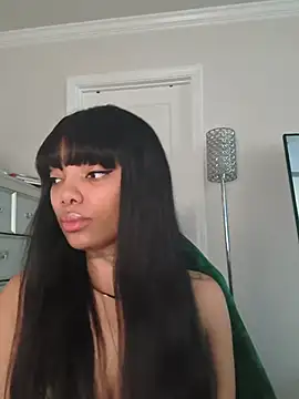 butterflybootyy online show from June 24, 2026, 6:18 pm