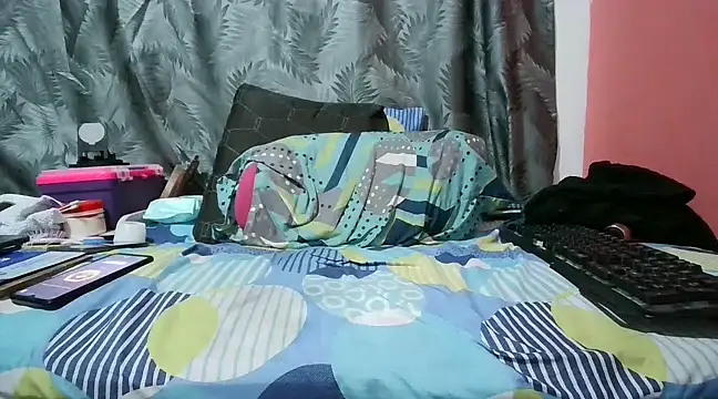 Elizabeth68 online show from February 4, 2025, 1:23 am