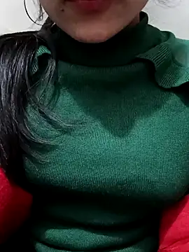 Snapshot of Riyu_05 chatting on December 15, 2024, 10:28 am Riyu 05 online show from December 15, 2024, 10:28 am