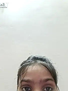 Snapshot of Riyu_05 chatting on December 18, 2024, 10:08 am Riyu 05 online show from December 18, 2024, 10:08 am