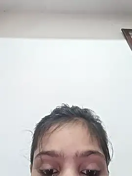 Snapshot of Riyu_05 chatting on December 20, 2024, 7:12 am Riyu 05 online show from December 20, 2024, 7:12 am