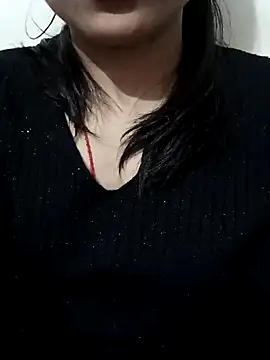 Snapshot of Riyu_05 chatting on December 26, 2024, 6:52 am Riyu 05 online show from December 26, 2024, 6:52 am