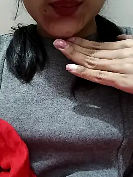 Snapshot of Riyu_05 chatting on December 31, 2024, 10:26 am Riyu 05 online show from December 31, 2024, 10:26 am