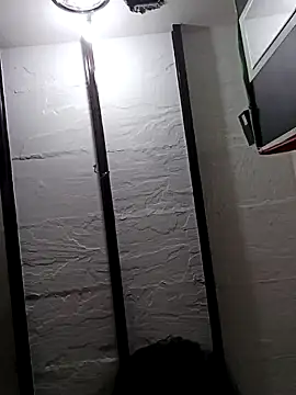 Snapshot of Riyu_05 chatting on January 3, 2025, 10:52 am Riyu 05 online show from January 3, 2025, 10:52 am