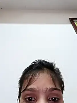 Snapshot of Riyu_05 chatting on February 1, 2025, 9:54 am Riyu 05 online show from February 1, 2025, 9:54 am