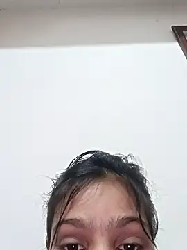 Snapshot of Riyu_05 chatting on February 7, 2025, 8:01 am Riyu 05 online show from February 7, 2025, 8:01 am