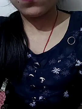 Snapshot of Riyu_05 chatting on March 8, 2025, 10:00 am Riyu 05 online show from March 8, 2025, 10:00 am