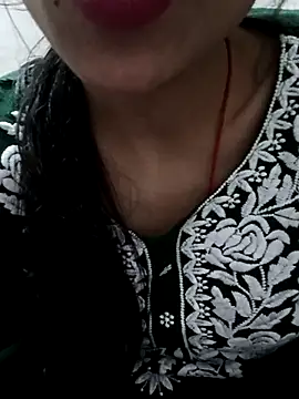 Snapshot of Riyu_05 chatting on March 13, 2025, 10:26 am Riyu 05 online show from March 13, 2025, 10:26 am