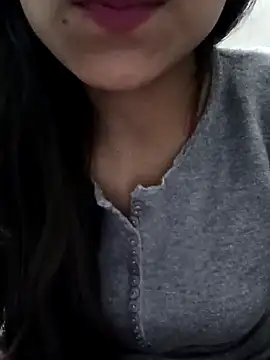 Snapshot of Riyu_05 chatting on March 17, 2025, 10:17 am Riyu 05 online show from March 17, 2025, 10:17 am