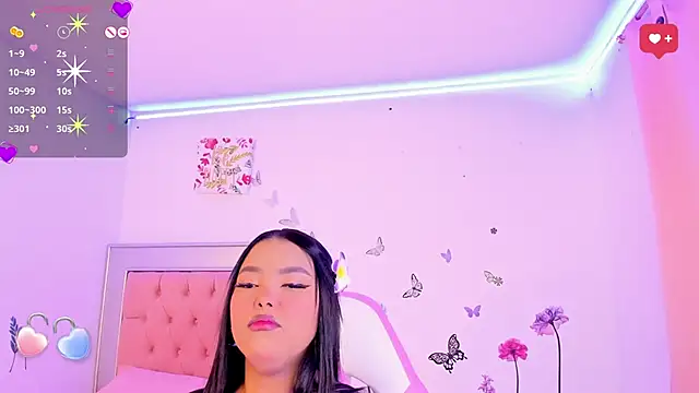 Snapshot of LaurinMonroe chatting on December 10, 2024, 10:05 pm LaurinMonroe online show from December 10, 2024, 10:05 pm