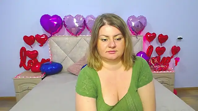 ZannaDreil online show from February 24, 2025, 10:03 pm