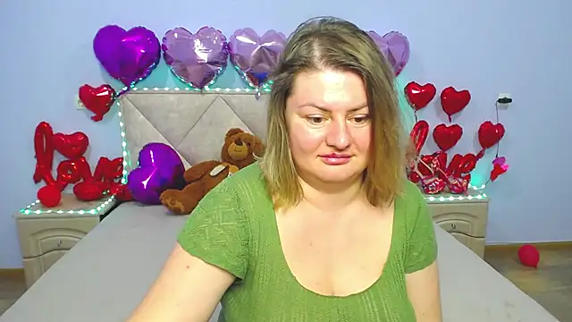 ZannaDreil online show from February 28, 2025, 5:26 am