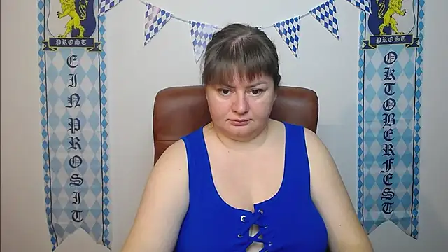 ZannaDreil online show from September 23, 2025, 6:11 pm