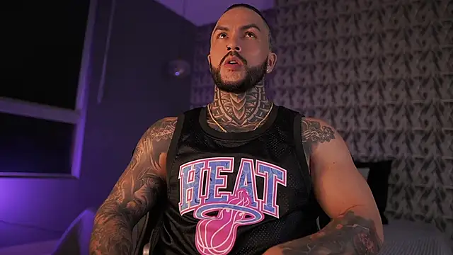 Snapshot of mariano_costa chatting on February 22, 2025, 4:40 am mariano costa online show from February 22, 2025, 4:40 am