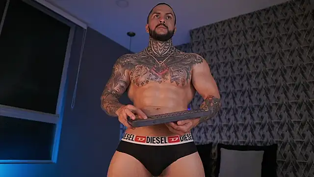 Snapshot of mariano_costa chatting on March 16, 2025, 12:45 am mariano costa online show from March 16, 2025, 12:45 am