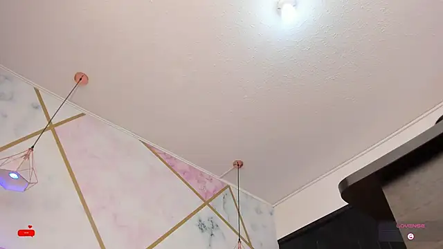 lizortiz online show from November 6, 2025, 2:29 pm