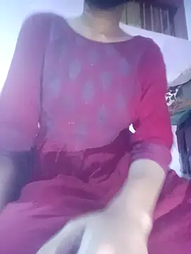 Snapshot of HornyWestern chatting on December 2, 2025, 6:52 am HornyWestern online show from December 2, 2025, 6:52 am