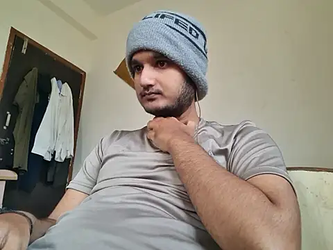 Jonrobinso online show from December 3, 2025, 6:32 am