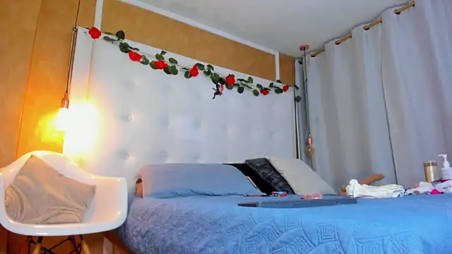 Snapshot of _evamilf_ chatting on March 23, 2026, 1:15 pm evamilf online show from March 23, 2026, 1:15 pm