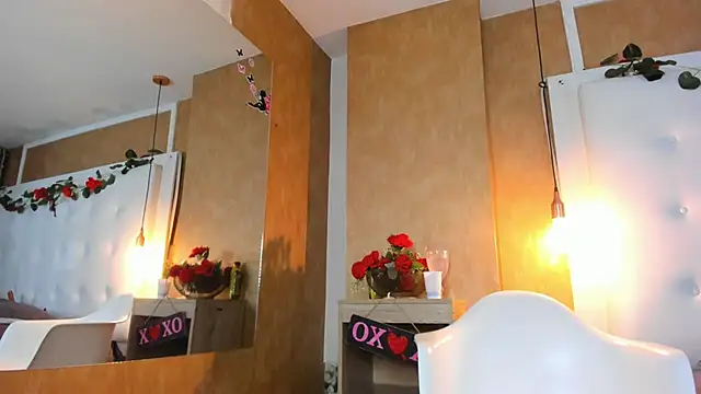 Snapshot of _evamilf_ chatting on April 9, 2026, 12:21 pm evamilf online show from April 9, 2026, 12:21 pm