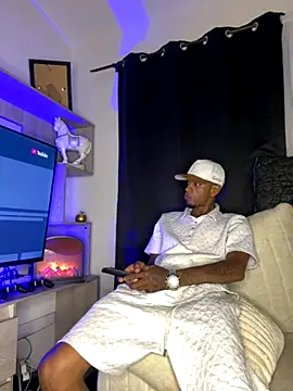 AaronCruz  online show from October 23, 2025, 2:00 am