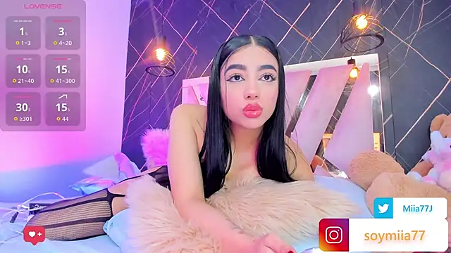 Snapshot of Miia77_ chatting on February 5, 2026, 2:38 am Miia77 online show from February 5, 2026, 2:38 am