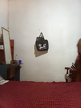 Aroma Sl online show from September 22, 2025, 11:18 pm