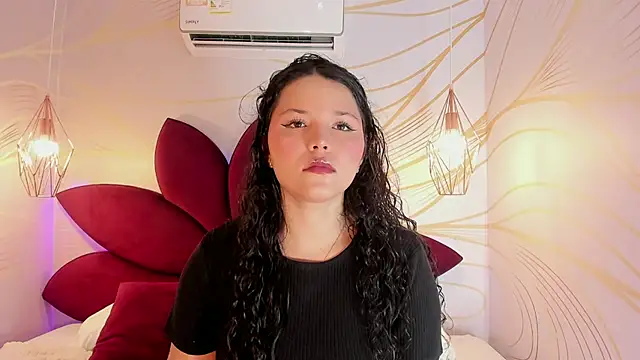Snapshot of LottiCarter chatting on October 18, 2025, 11:55 am LottiCarter online show from October 18, 2025, 11:55 am