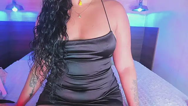 LottiCarter online show from November 27, 2025, 2:30 pm