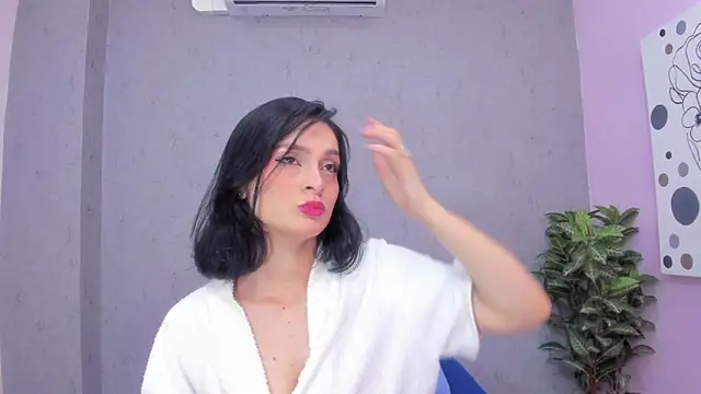 Tiffany mendez online show from November 27, 2025, 12:18 pm