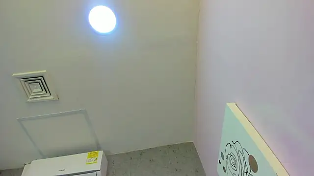 Snapshot of Tiffany_mendez chatting on March 31, 2026, 12:05 pm Tiffany mendez online show from March 31, 2026, 12:05 pm