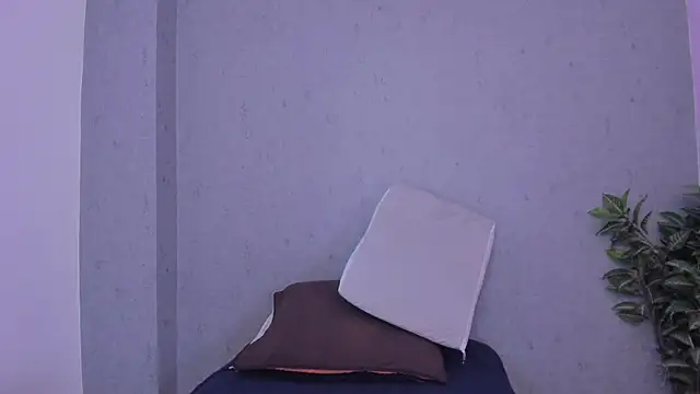 Snapshot of Tiffany_mendez chatting on April 8, 2026, 12:05 pm Tiffany mendez online show from April 8, 2026, 12:05 pm