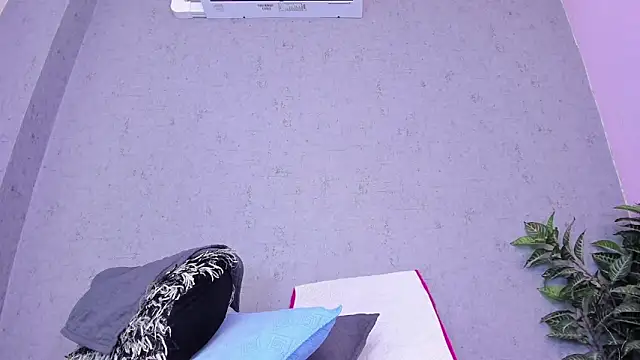 Snapshot of Tiffany_mendez chatting on April 15, 2026, 12:01 pm Tiffany mendez online show from April 15, 2026, 12:01 pm