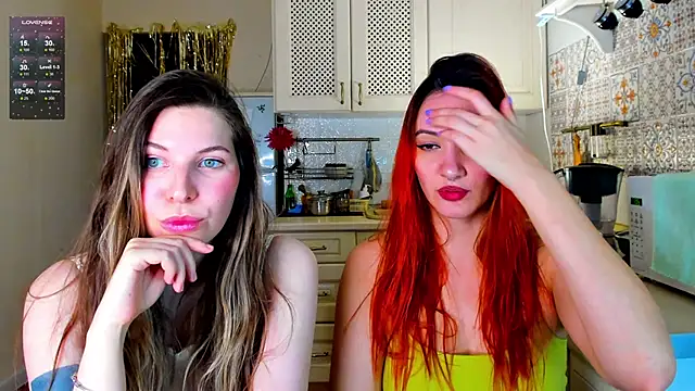 Snapshot of Annie_aww chatting on December 22, 2024, 8:36 pm Annie aww online show from December 22, 2024, 8:36 pm