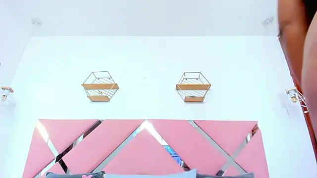 Snapshot of nahomygrey_ chatting on February 8, 2026, 7:50 pm nahomygrey online show from February 8, 2026, 7:50 pm