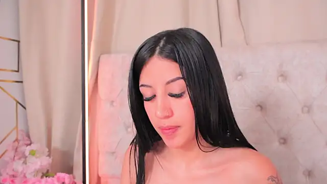 Snapshot of JulessCornett chatting on January 6, 2025, 11:31 pm JulessCornett online show from January 6, 2025, 11:31 pm