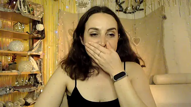 Snapshot of AskMeStandUp chatting on February 19, 2026, 11:45 pm AskMeStandUp online show from February 19, 2026, 11:45 pm