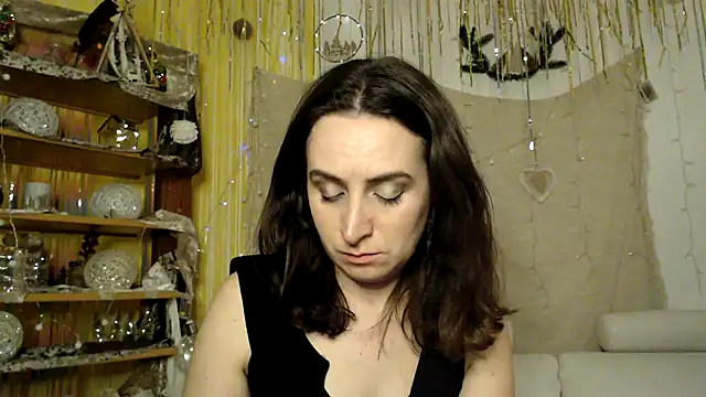 Snapshot of AskMeStandUp chatting on February 25, 2026, 9:57 pm AskMeStandUp online show from February 25, 2026, 9:57 pm