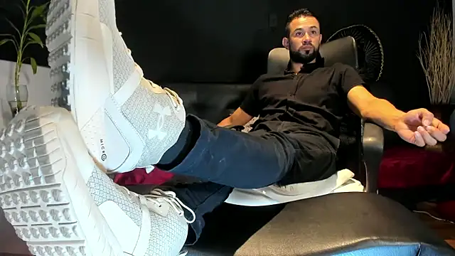 alessandro wye online show from October 27, 2025, 5:22 am