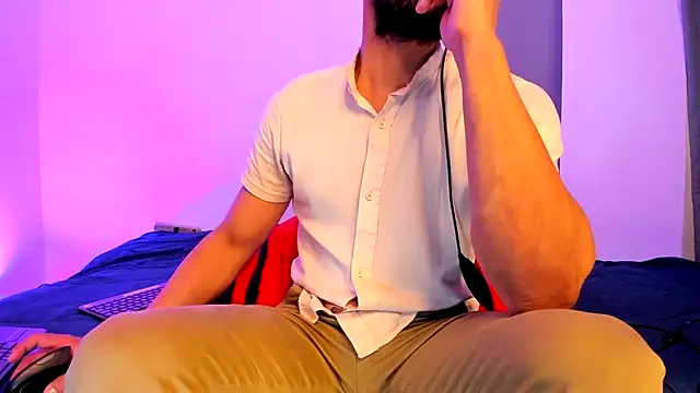 alessandro wye online show from December 3, 2025, 6:32 am