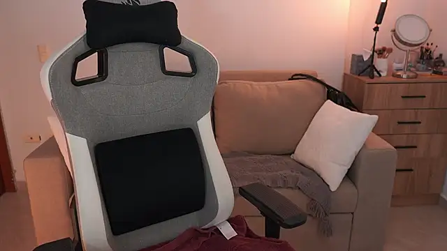 Snapshot of anyacutex chatting on February 11, 2026, 8:03 pm anyacutex online show from February 11, 2026, 8:03 pm