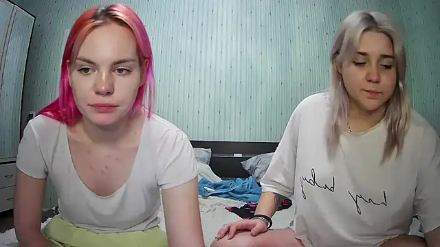 Snapshot of ChrisGirls chatting on January 4, 2025, 2:14 pm ChrisGirls online show from January 4, 2025, 2:14 pm