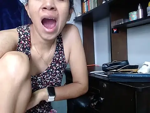 Erotic latina online show from November 6, 2025, 12:06 pm