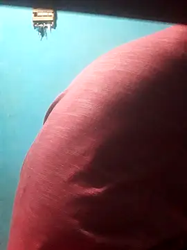 hugosafado333 online show from November 2, 2025, 2:58 am