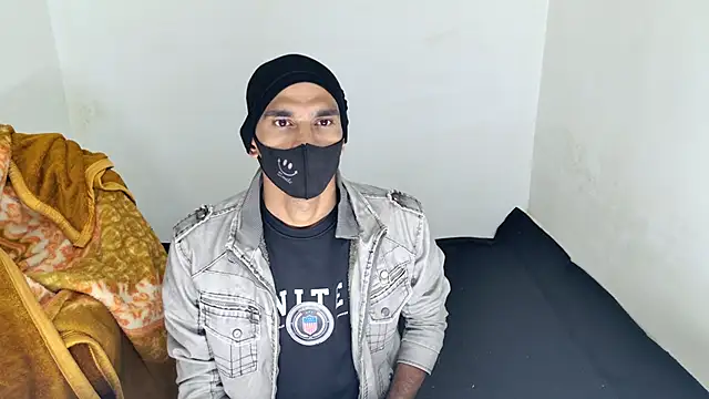 Snapshot of Habibi_big_b chatting on December 18, 2025, 9:04 am Habibi big b online show from December 18, 2025, 9:04 am